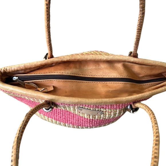 Kenyan Pink Green Tan Hand Woven Sisal & Leather Beaded Straw Zipper Tote Bag - Picture 10 of 15